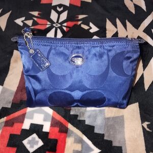 Small coach cosmetic bag navy